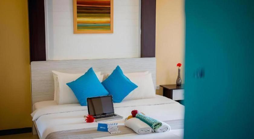 Anchor Boutique House Hotel Patong Buitenkant foto