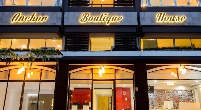 Anchor Boutique House Hotel Patong Buitenkant foto